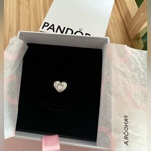 Pandora Silver Radiant Heart Pavé Signet Ring